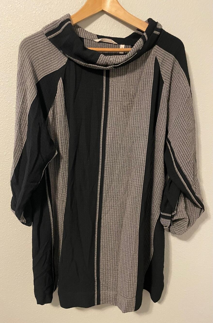 Soft Surroundings Tunic Top Womens 1X Black Stripe Cowl Neck Roll Tab Sleeve